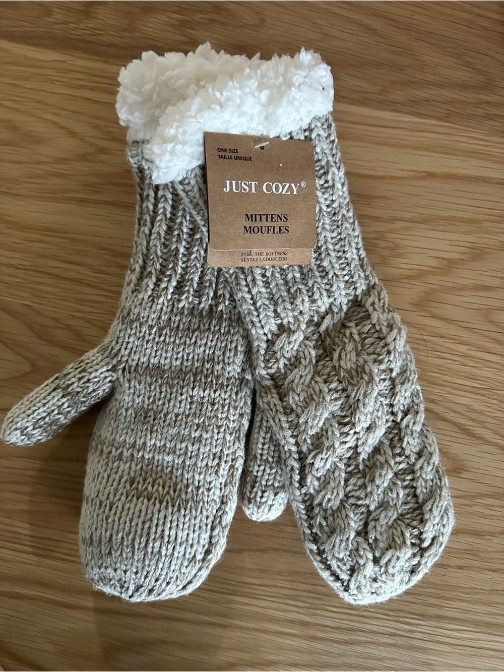 BNWT Just Cozy Knit Sherpa-Lined Mittens